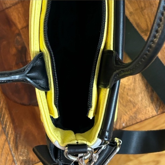 NWT Tahari Satchel Bag with Multi use Strap - Picture 12 of 12